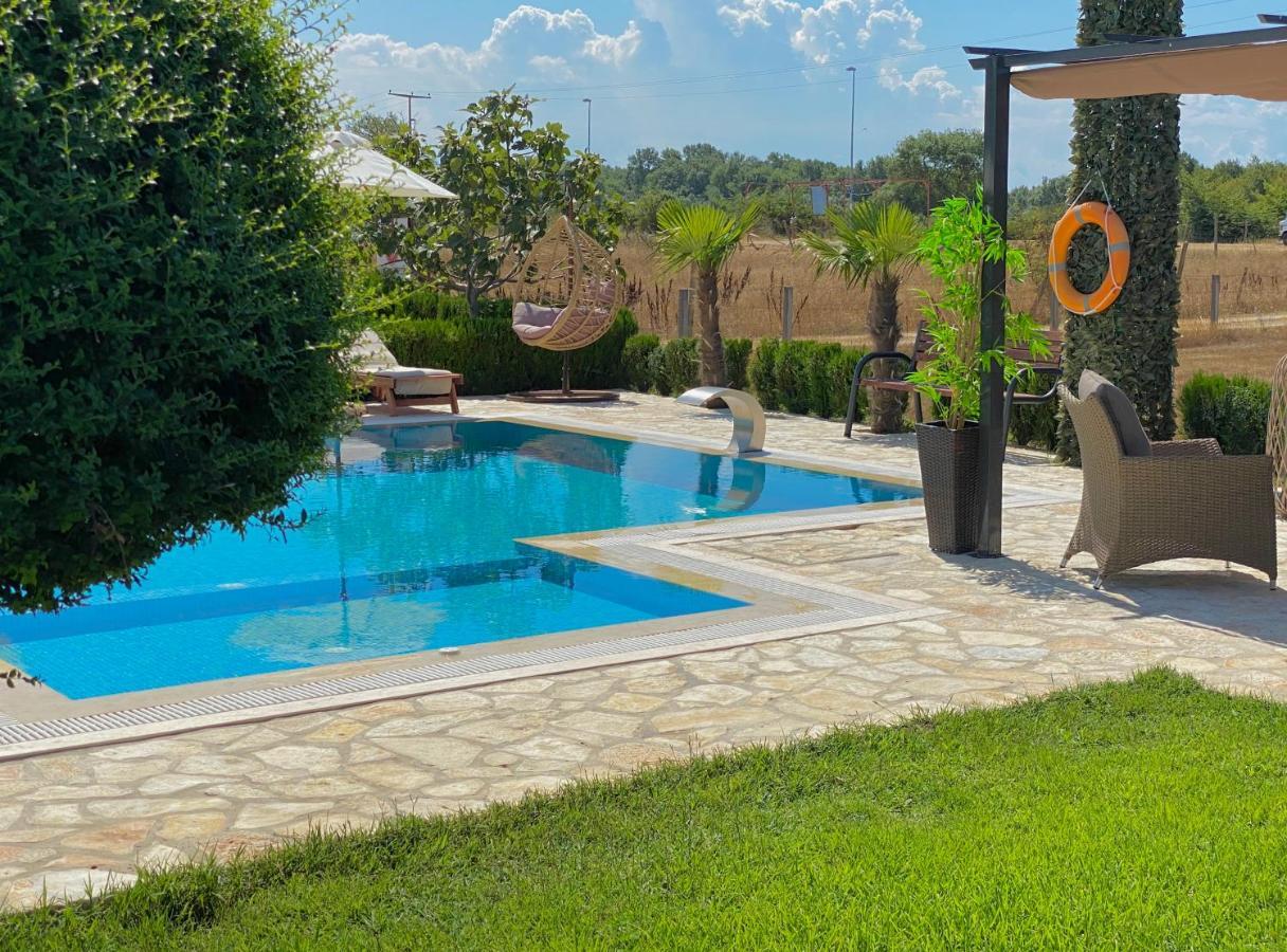 Apartments Lj Ulcinj Bagian luar foto